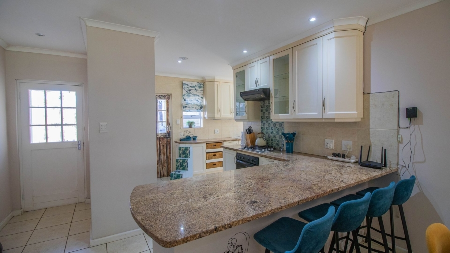 To Let 2 Bedroom Property for Rent in Abbotsford Eastern Cape